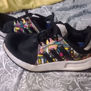 Tribal Colorful Adidas Men's 5.5